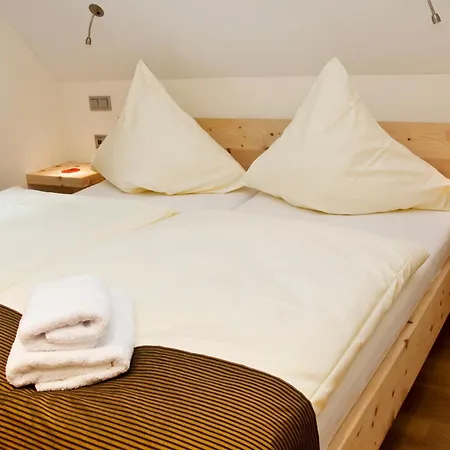 Suitenhotel Idyll Heckenrose ホテル ランゲオーク